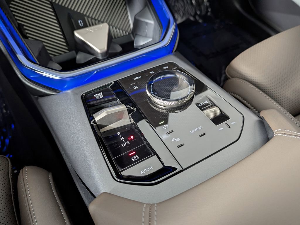 Used 2025 BMW X3 xDrive30i w/ Convenience Package image 38