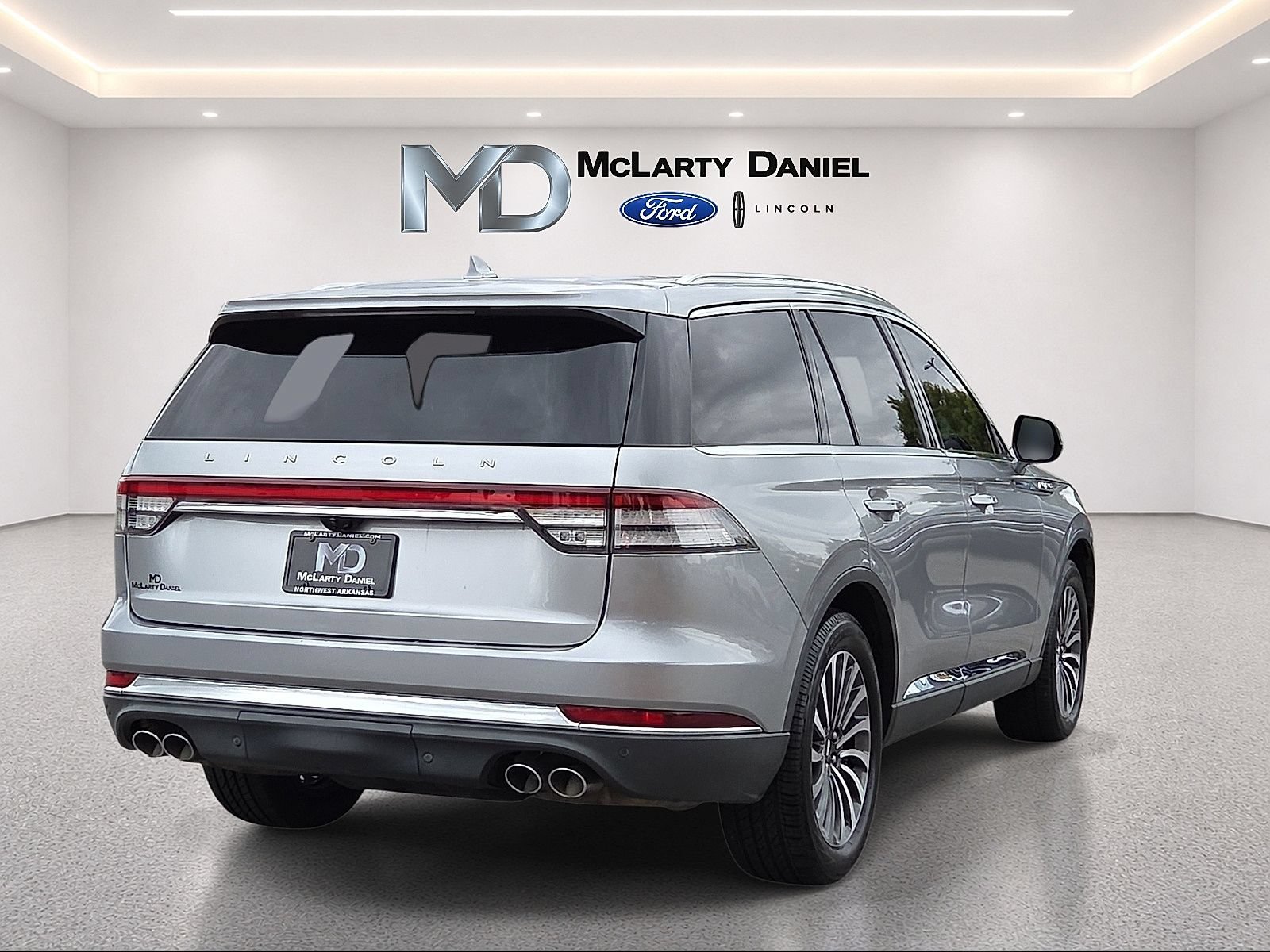 Used 2020 Lincoln Aviator Reserve w/ Elements Package Plus AWD/4WD image 5