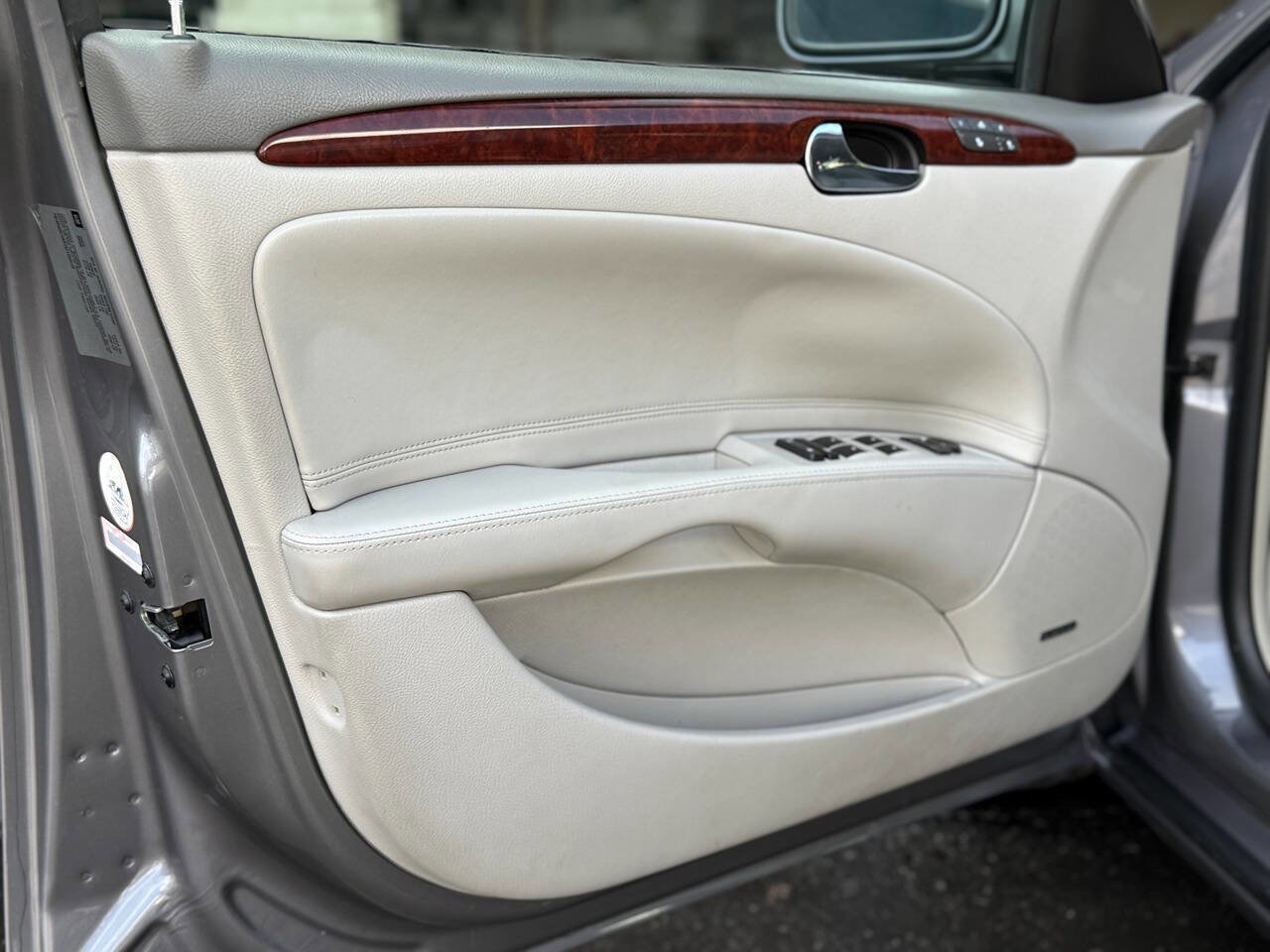 Used 2007 Buick Lucerne CXL w/ Luxury Package image 14