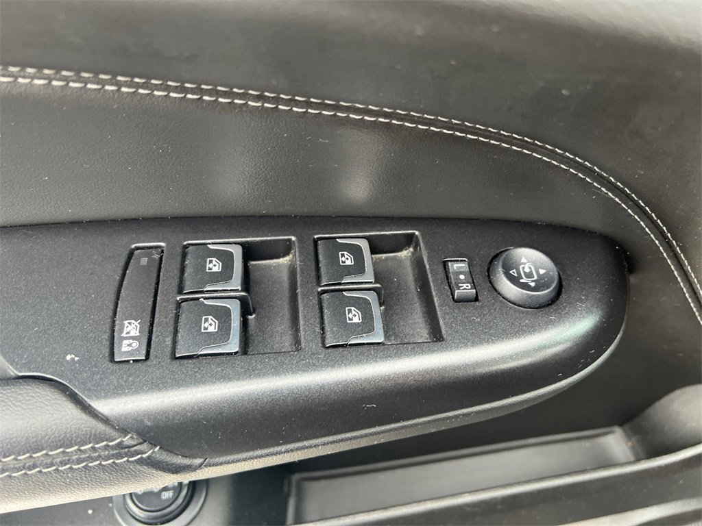 Used 2016 Cadillac SRX Luxury w/ Driver Awareness Package image 13