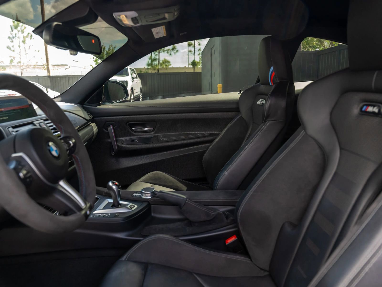 Used 2019 BMW M4 CS w/ Executive Package image 40