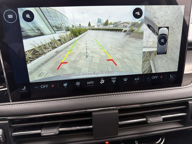New 2026 Lincoln Corsair Premiere FWD image 32