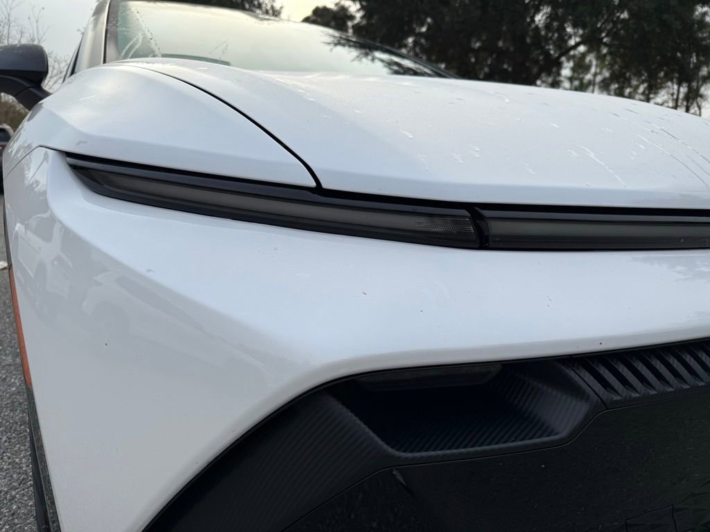 Used 2025 Chevrolet Equinox EV RS image 4