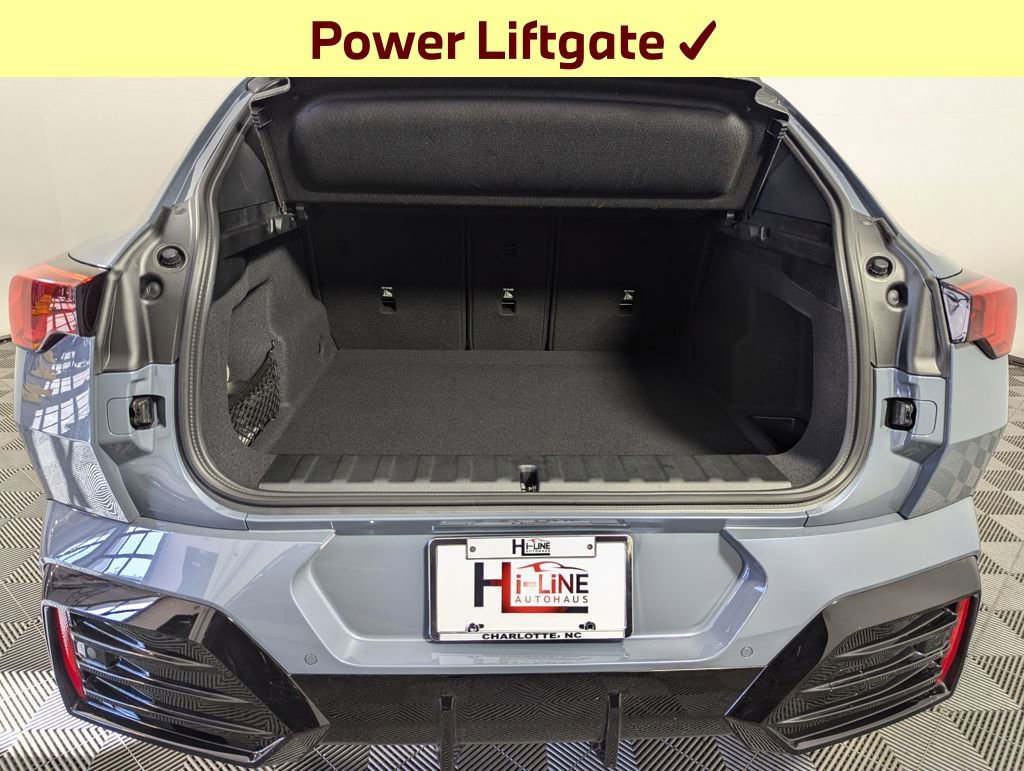 Used 2025 BMW X2 xDrive28i w/ M Sport Package image 19