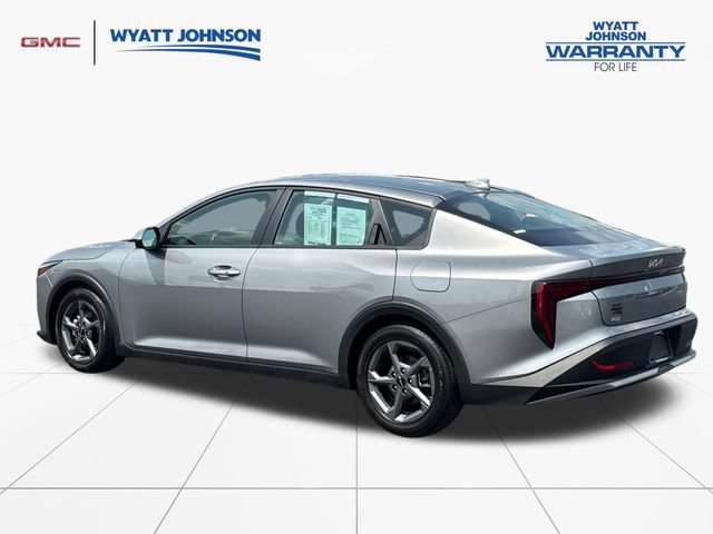 Used 2025 Kia K4 FWD image 3
