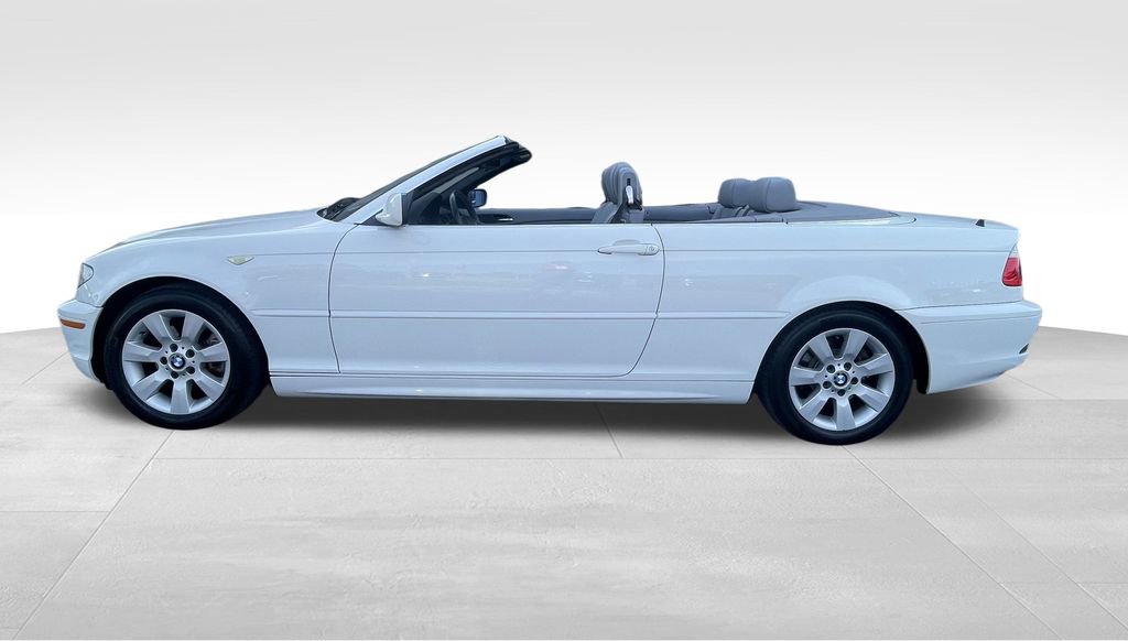 Used 2005 BMW 325Ci Convertible image 2