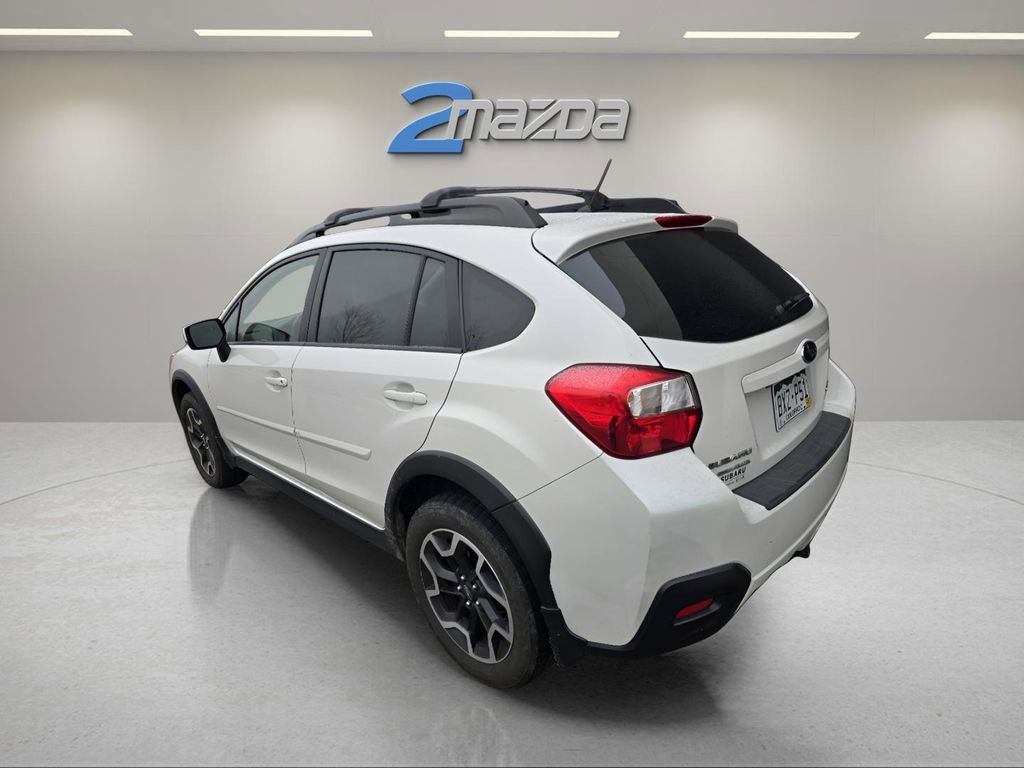 Used 2016 Subaru Crosstrek 2.0i Premium w/ Moonroof Package image 3