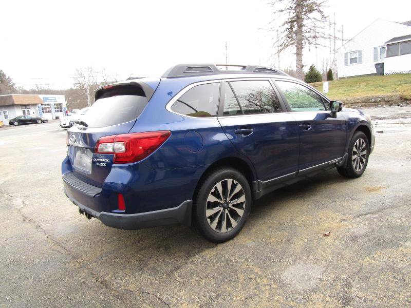 Used 2015 Subaru Outback 2.5i Limited image 18
