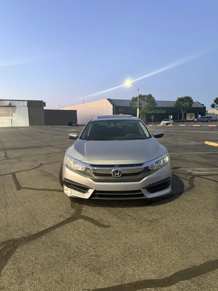 Used 2017 Honda Civic EX image 4