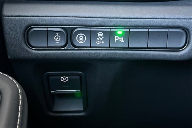 Certified 2025 Acura MDX w/ Technology Package image 32