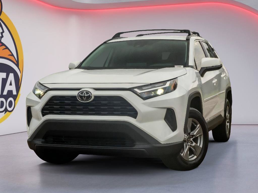 Used 2024 Toyota RAV4 XLE AWD/4WD image 1