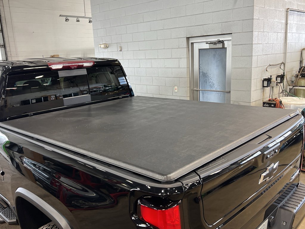 Used 2024 Chevrolet Silverado 2500 ZR2 w/ Technology Package image 41