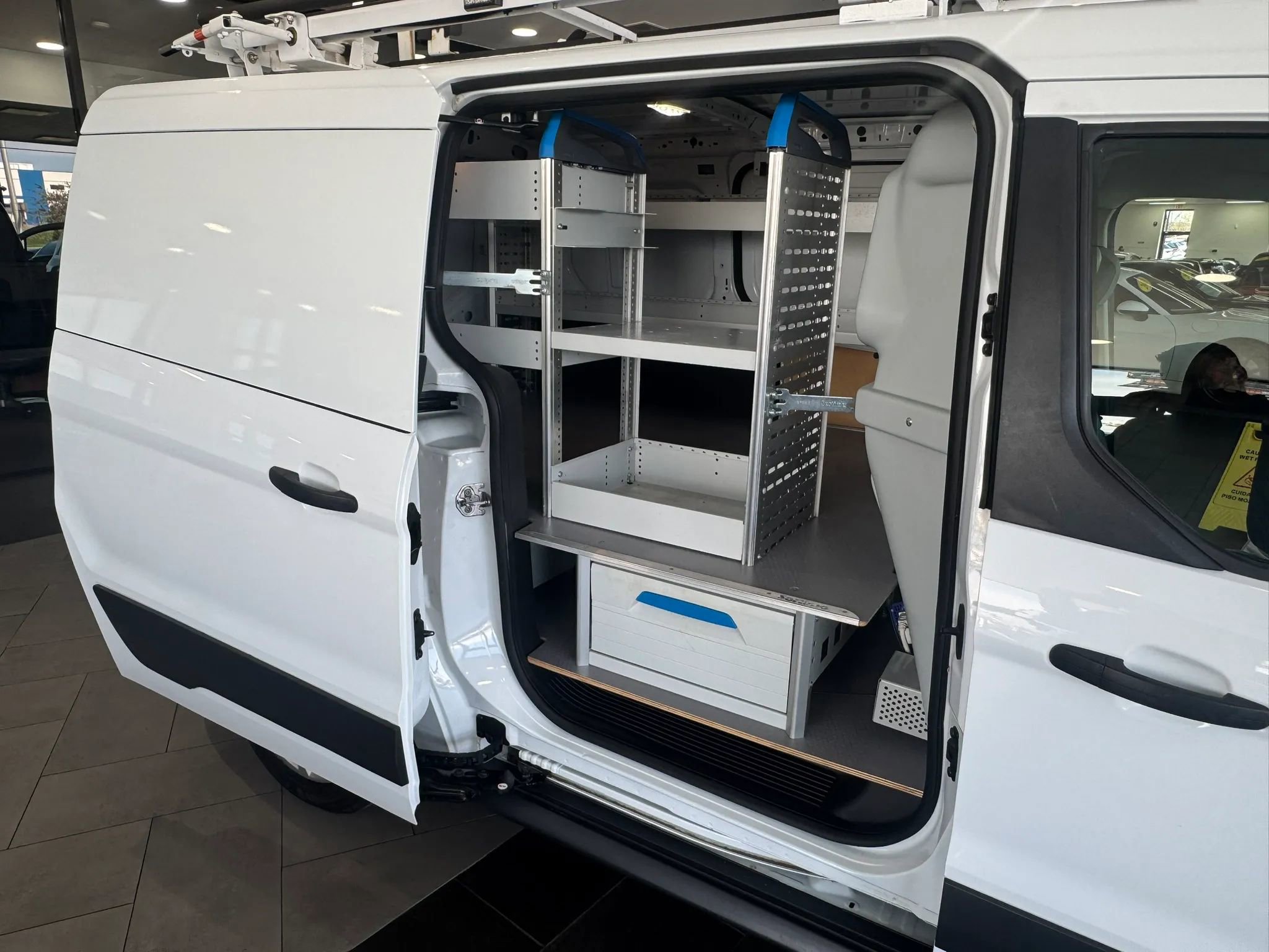 Used 2014 Ford Transit Connect XL image 25