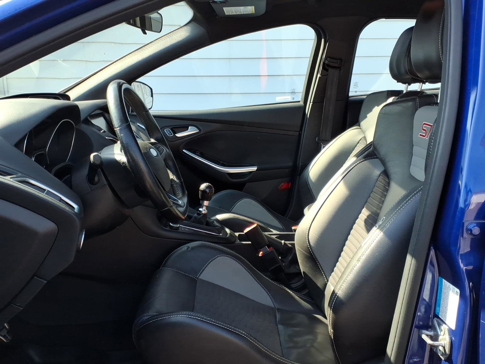 Used 2015 Ford Focus ST w/ Equipment Group 401A image 10