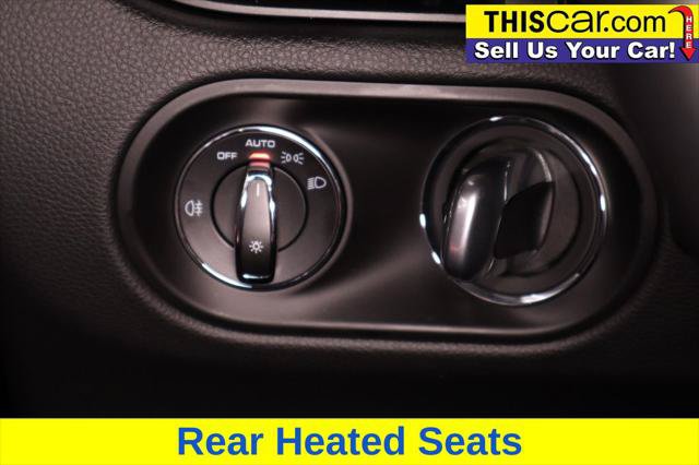 Used 2025 Porsche Macan Turbo AWD/4WD image 20