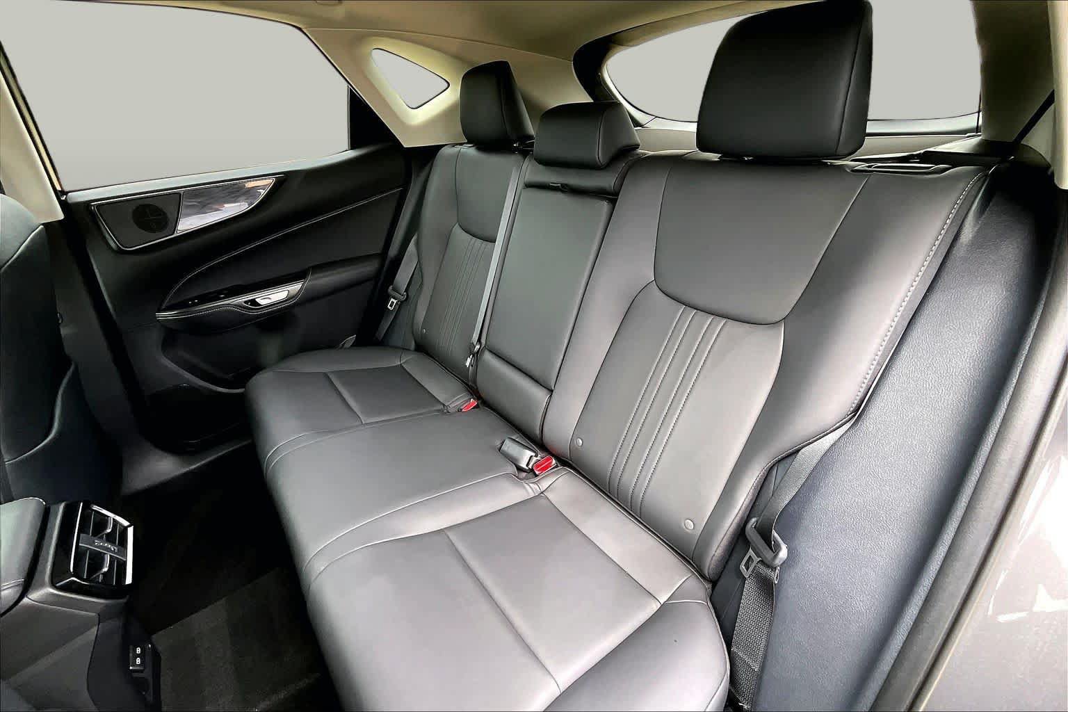 Certified 2025 Lexus NX 250 FWD w/ Accessory Package (Z1) image 21