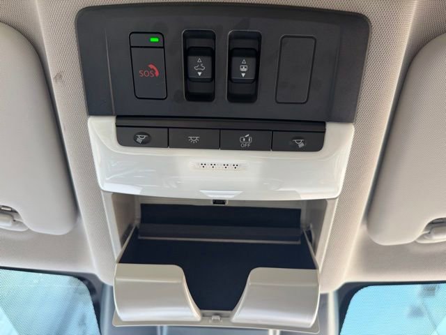 Used 2023 Nissan Rogue SV w/ SV Premium B Package image 29