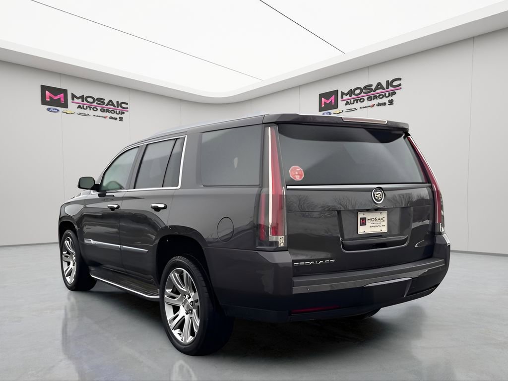 Used 2015 Cadillac Escalade Luxury image 5