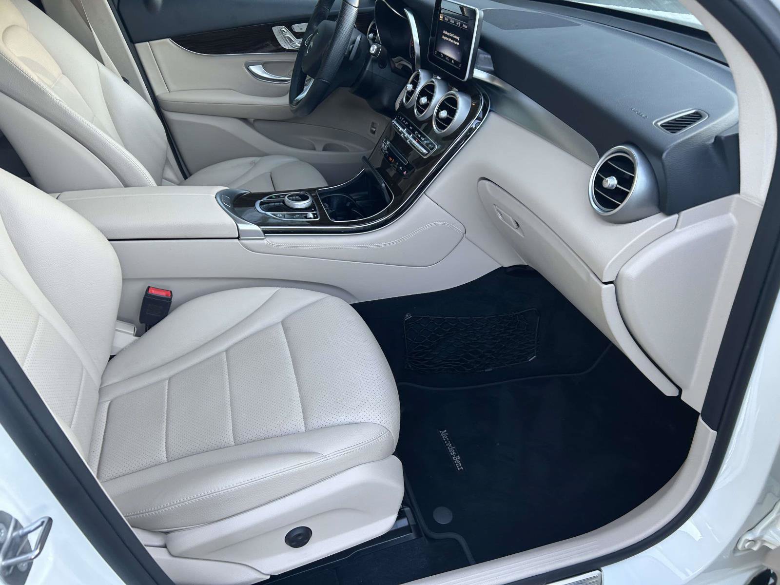 Used 2019 Mercedes-Benz GLC 300 image 48