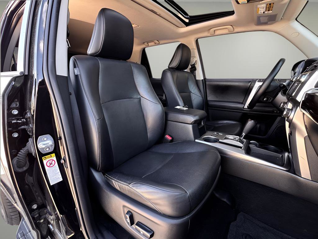 Used 2014 Toyota 4Runner Limited image 22