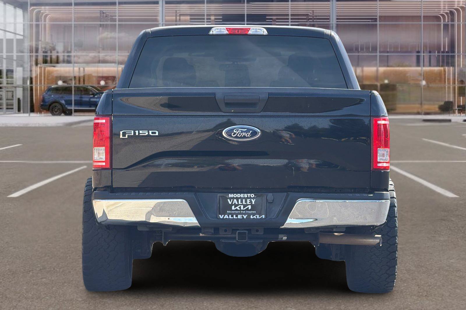 Used 2017 Ford F150 XLT RWD image 5