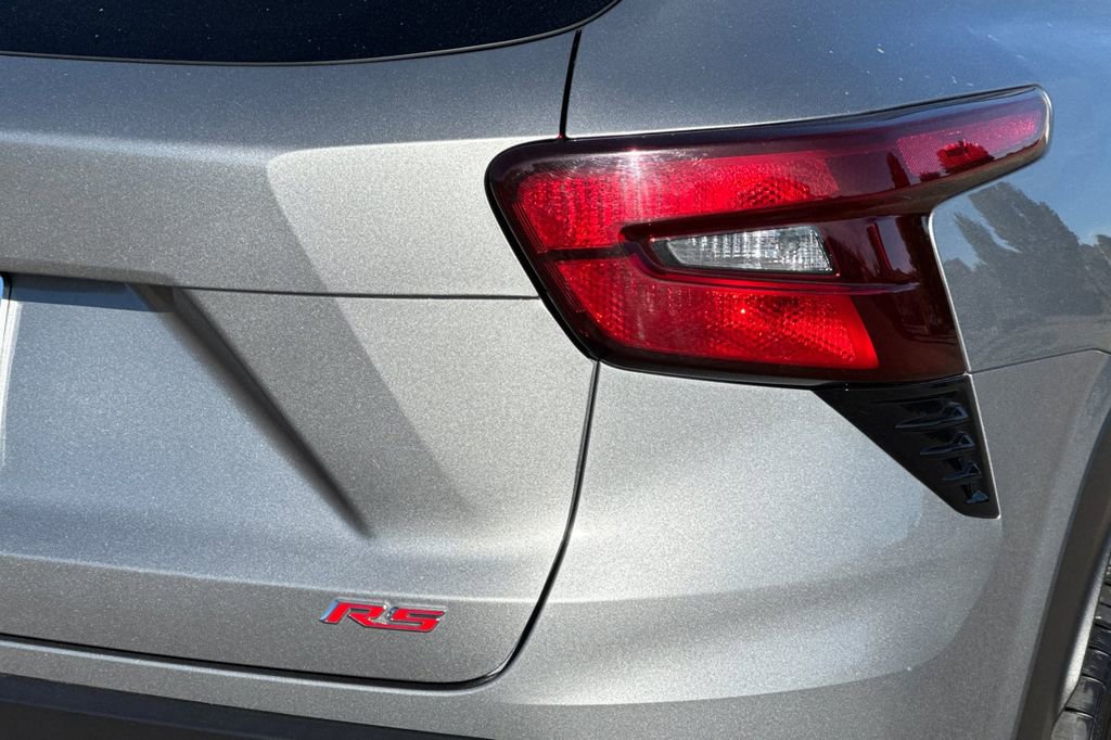 Certified 2024 Chevrolet Trax RS image 33