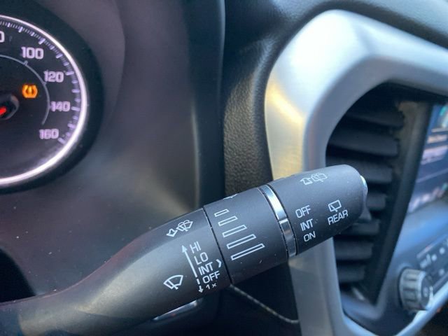 Used 2018 GMC Acadia SLT w/ LPO, Floor Liner Package image 23