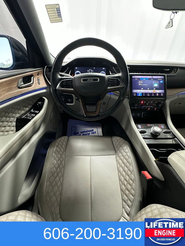 Used 2021 Jeep Grand Cherokee L Summit w/ Luxury Tech Group V image 17