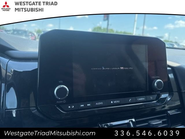 Used 2022 Nissan Pathfinder SV image 22