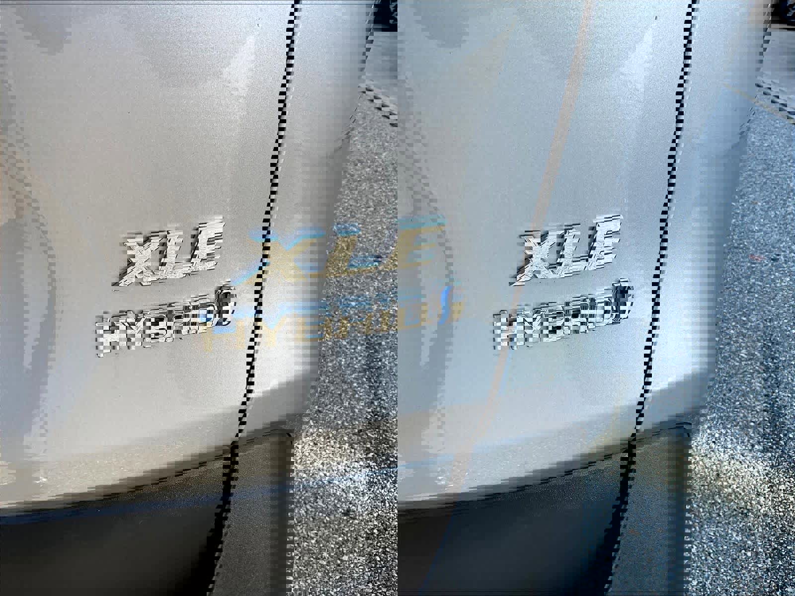 Used 2023 Toyota RAV4 XLE image 29