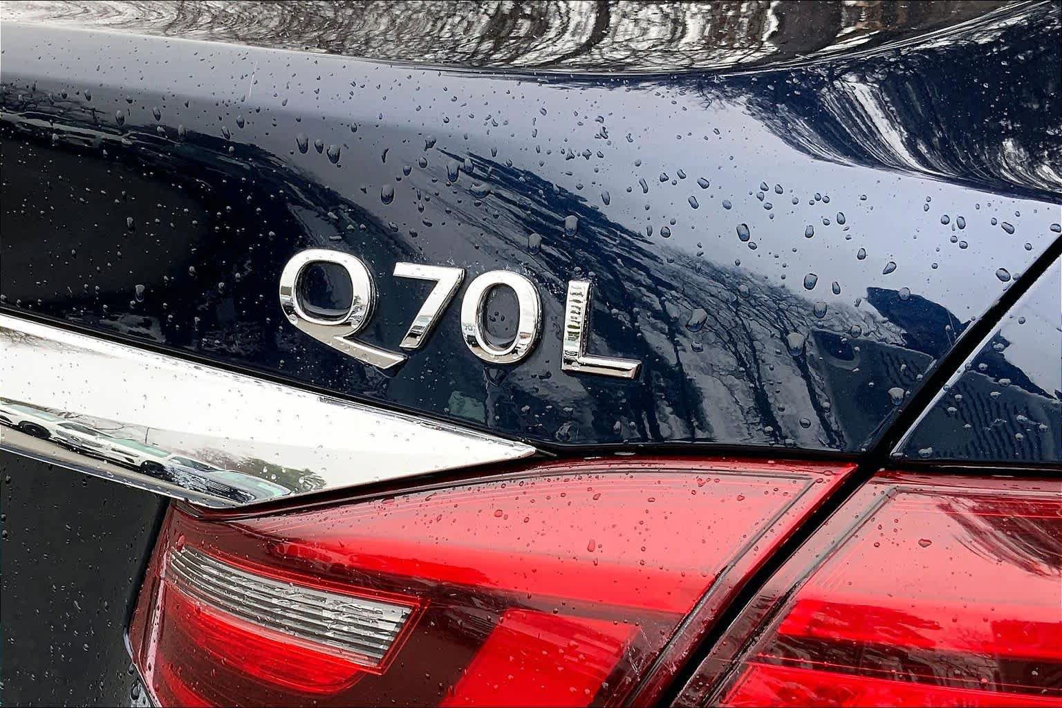 Used 2019 INFINITI Q70 L 3.7 AWD/4WD image 31