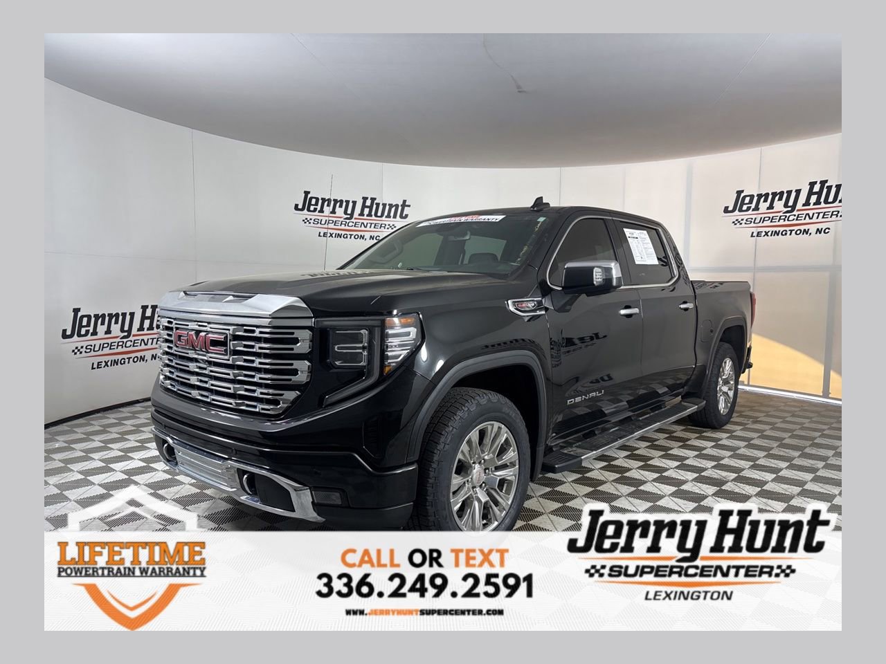 Used 2023 GMC Sierra 1500 Denali AWD/4WD image 1
