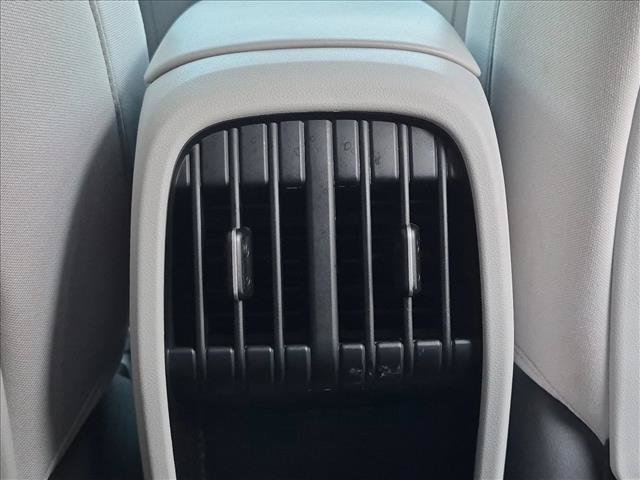 Used 2025 Hyundai Kona SEL FWD image 16