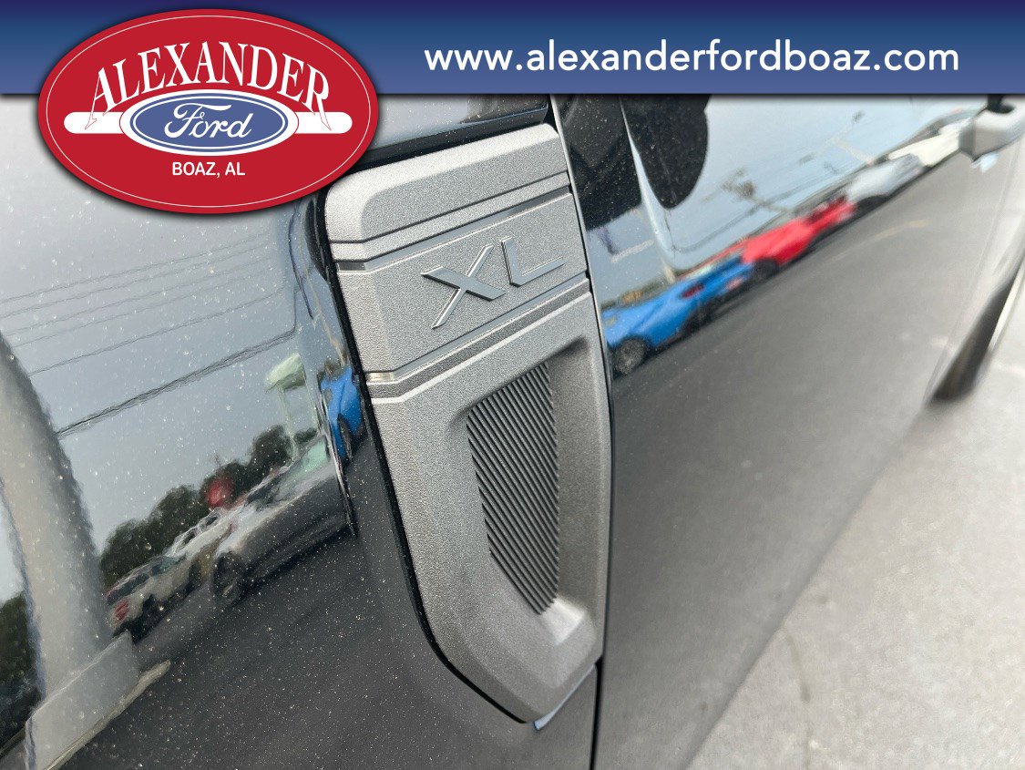 New 2025 Ford Maverick XL image 7