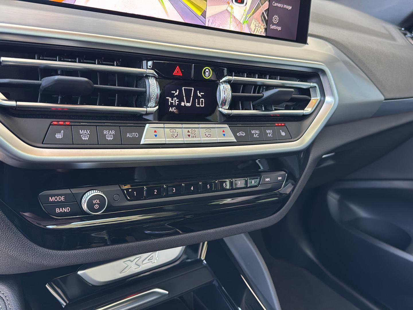 Certified 2024 BMW X4 xDrive30i w/ Premium Package image 22