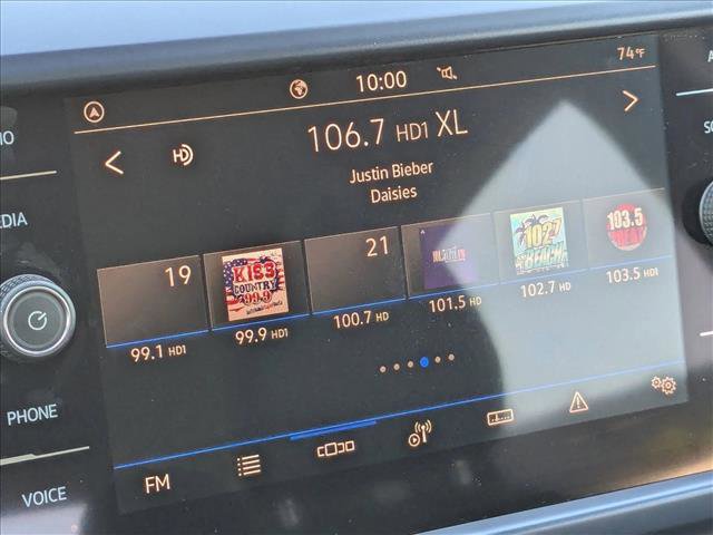 Used 2024 Volkswagen Taos SE image 14