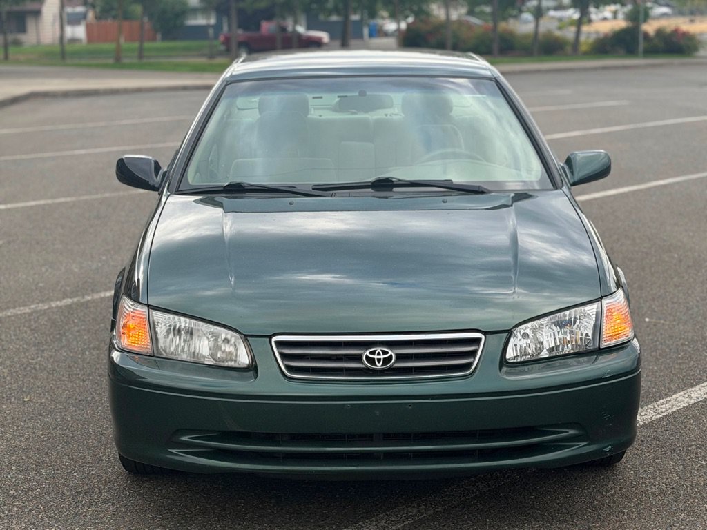 Used 2001 Toyota Camry CE FWD image 3