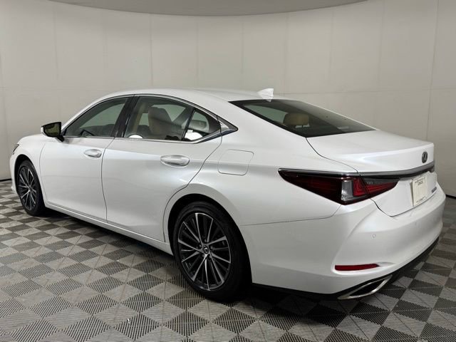 Used 2025 Lexus ES 350 w/ Premium Package FWD image 4