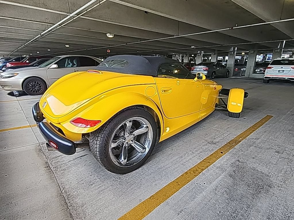 Used 2002 Chrysler Prowler RWD image 4