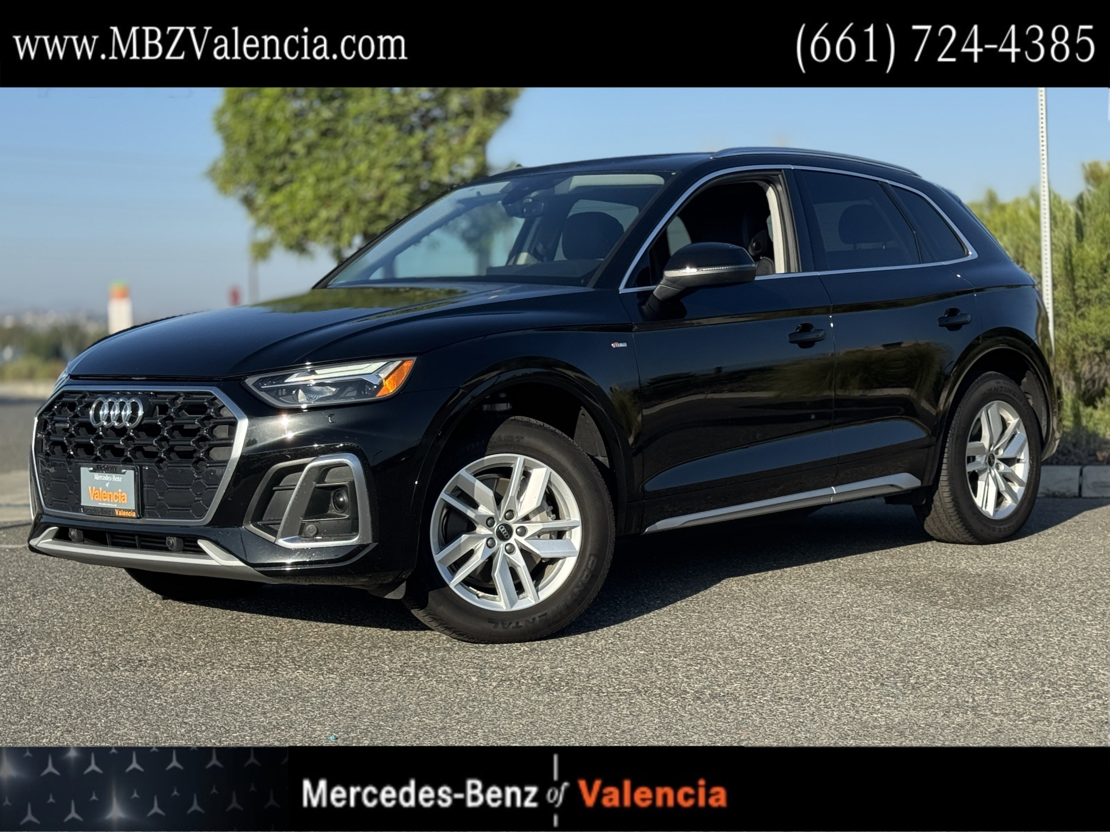 Used 2024 Audi Q5 2.0T Premium w/ Convenience Package image 1