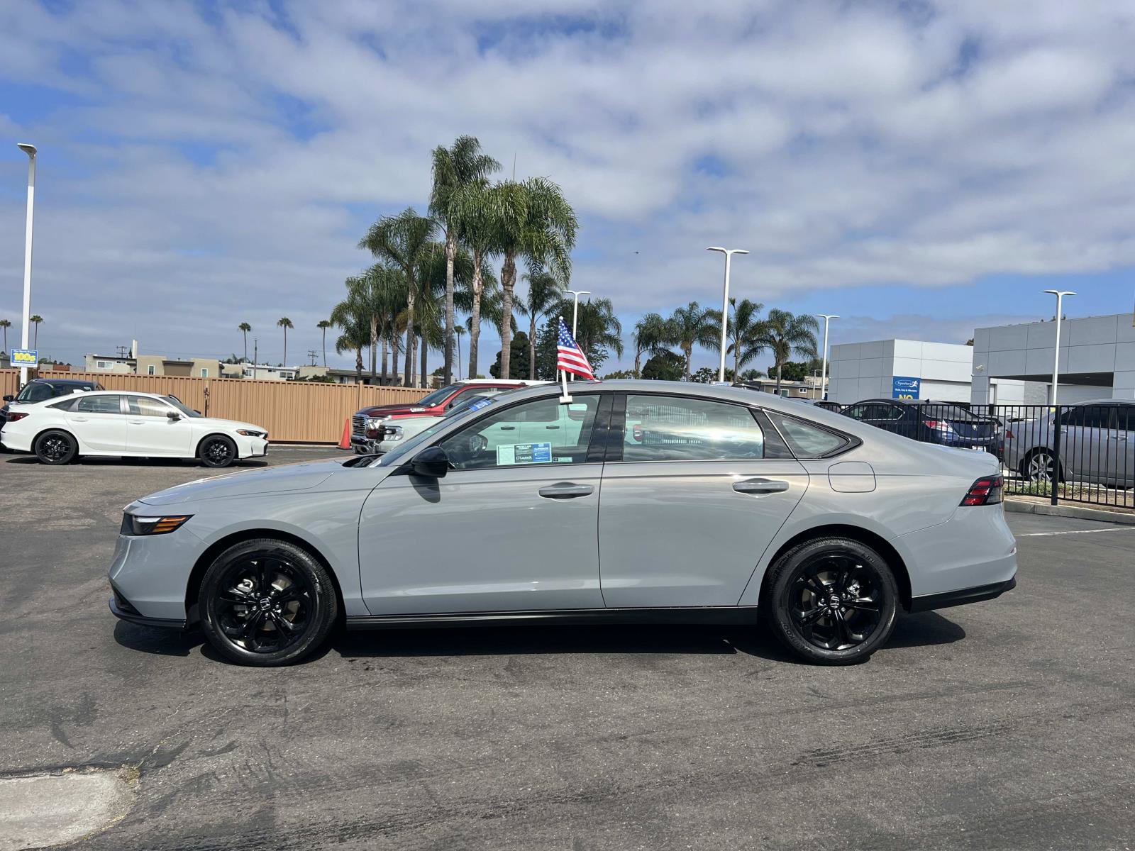 Certified 2025 Honda Accord SE image 2