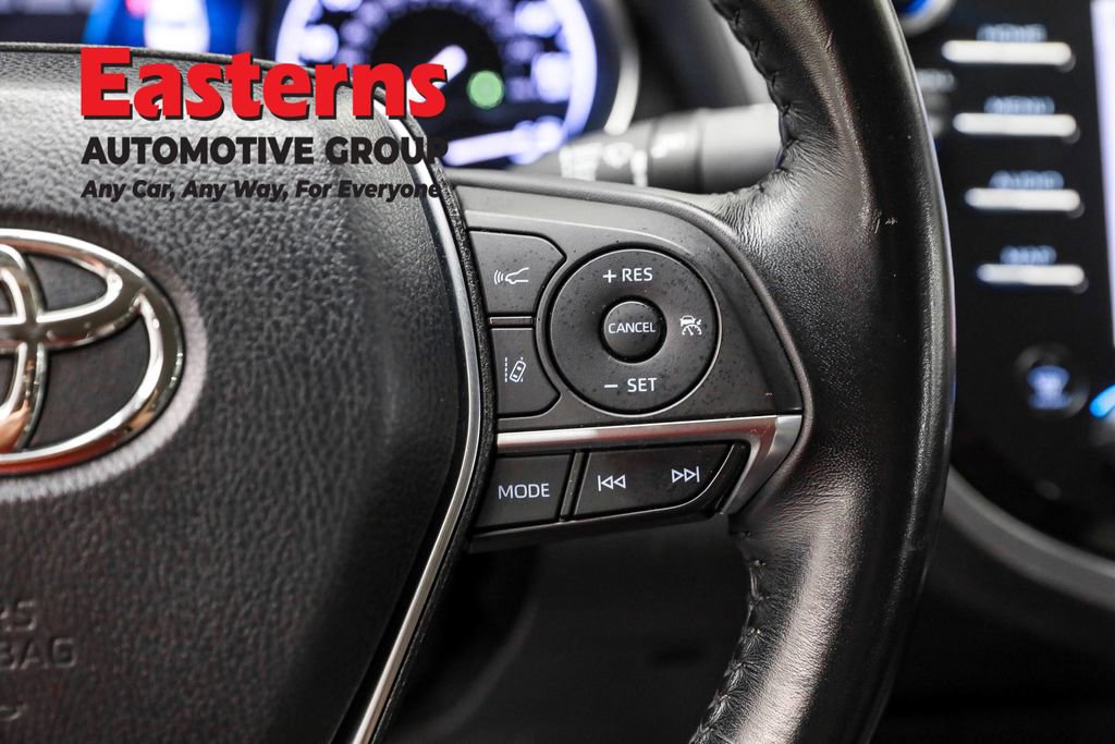 Used 2019 Toyota Camry XLE image 16