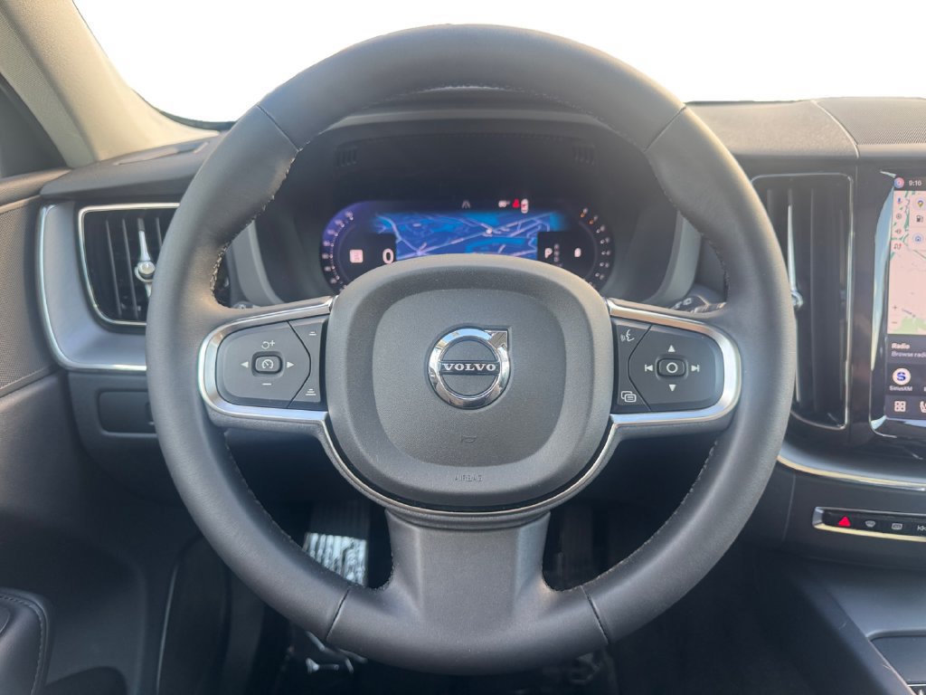 Certified 2024 Volvo XC60 B5 Core w/ Protection Package Premier AWD/4WD image 13