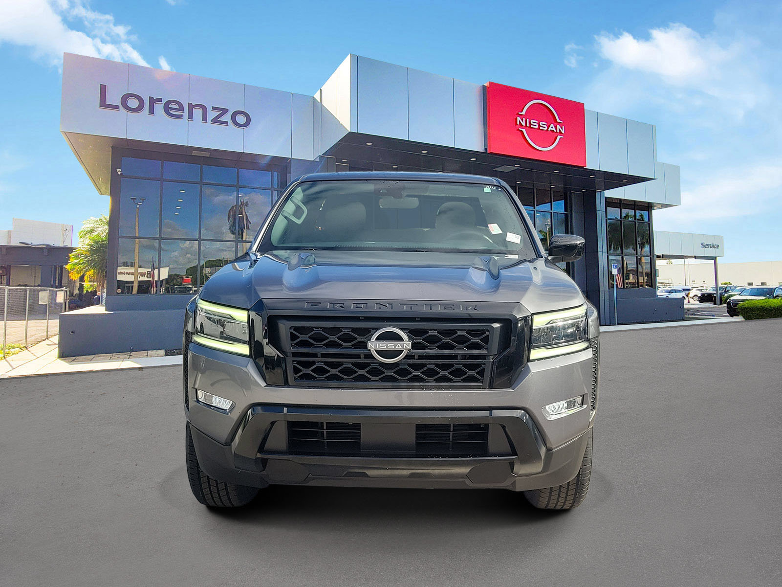 Used 2023 Nissan Frontier SV w/ Midnight Edition Package RWD image 2