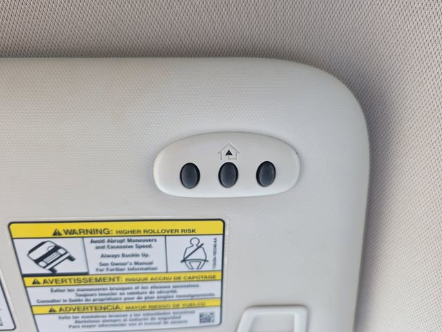 Used 2017 Ford Escape Titanium image 24