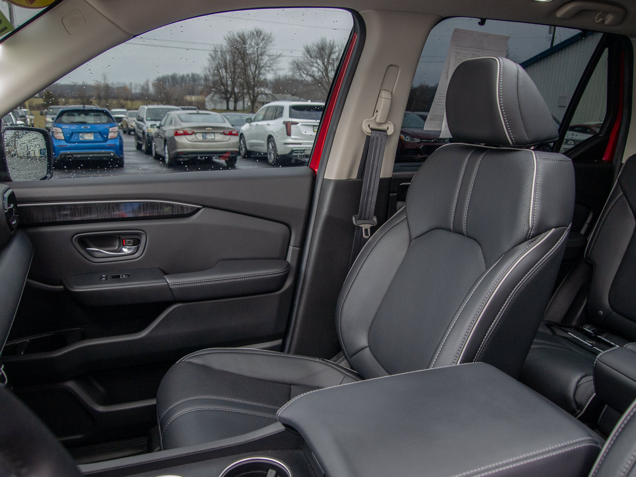 Used 2025 Honda Pilot Elite image 13