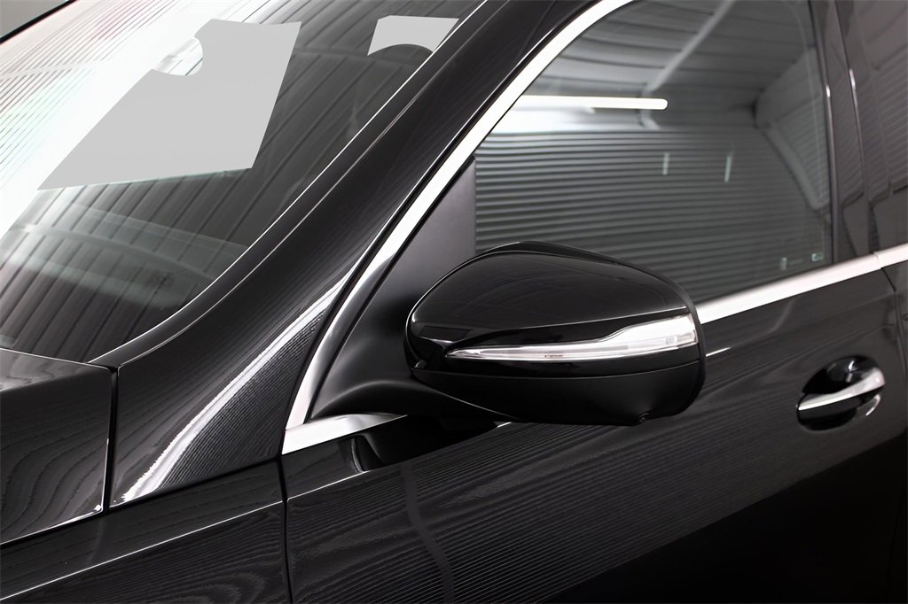 Used 2025 Mercedes-Benz GLS 450 4MATIC image 30