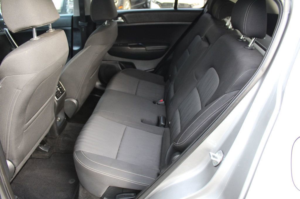 Used 2021 Kia Sportage LX FWD image 16