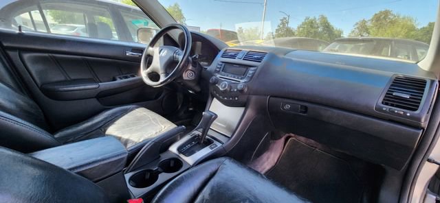 Used 2004 Honda Accord EX image 12
