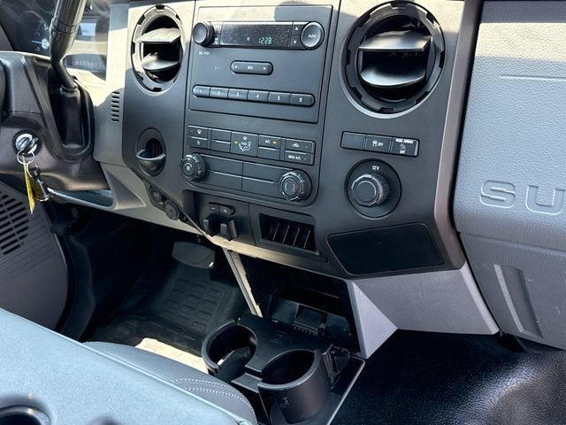 Used 2016 Ford F250 XL w/ Camper Package RWD image 18